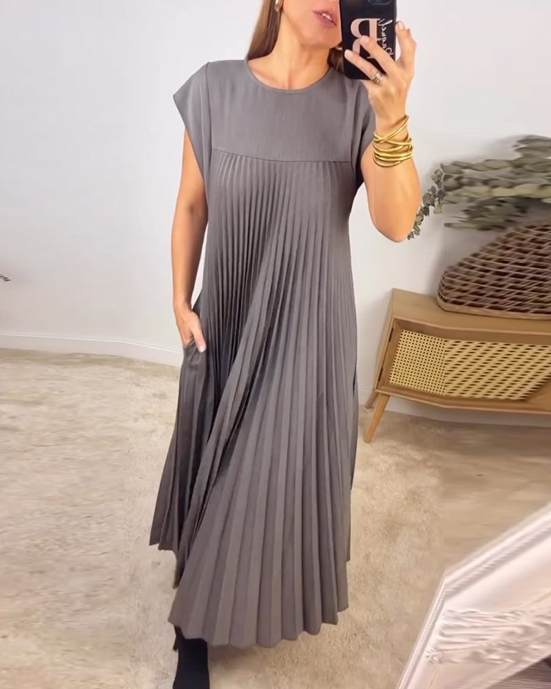 Grace | Effortlessly Elegant Pleated Dress