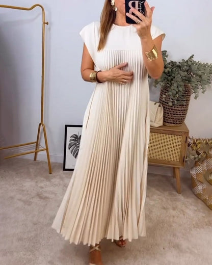 Grace | Effortlessly Elegant Pleated Dress
